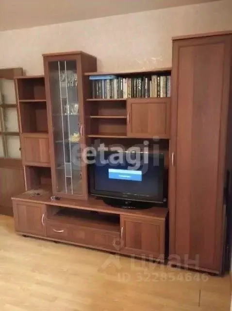 1-к кв. Коми, Сыктывкар Интернациональная ул., 196 (32.0 м) - Фото 1