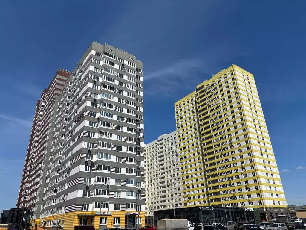 2-к кв. Оренбургская область, Оренбург ул. Юркина, 8 (64.2 м) - Фото 1