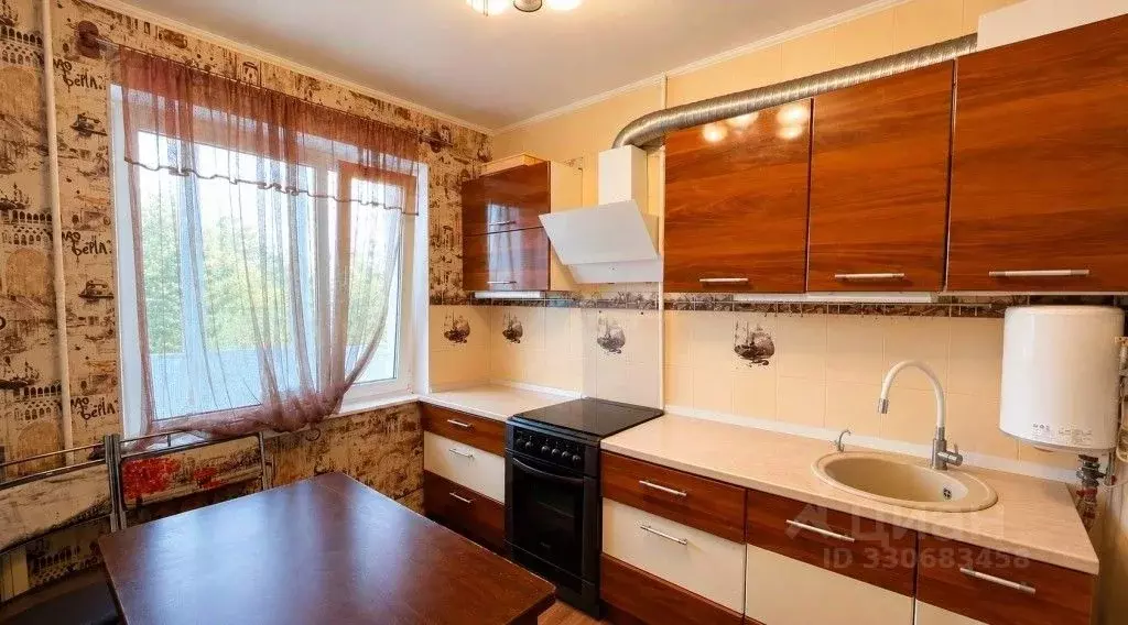 3-к кв. Крым, Симферополь ул. Маршала Жукова, 29 (64.0 м) - Фото 1