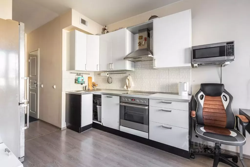 2-к кв. Санкт-Петербург ул. Оптиков, 51к1 (64.1 м) - Фото 1