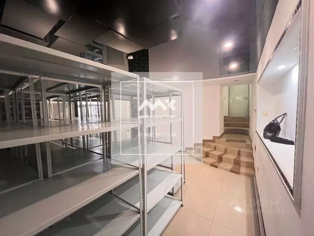 Помещение свободного назначения в Санкт-Петербург просп. Большой ... - Фото 1