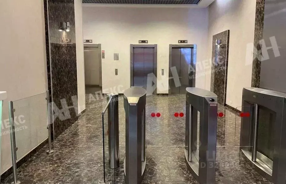 Помещение свободного назначения в Москва Снежная ул., 26 (842 м) - Фото 1