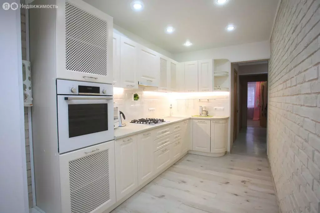 3-комнатная квартира: Славянск-на-Кубани, Казачья улица, 136 (70 м) - Фото 1