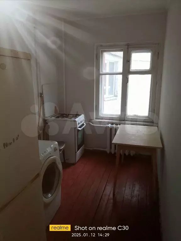 Комната 12 м в 3-к., 1/3 эт. - Фото 0