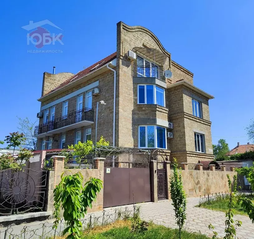 Дом в Крым, Евпатория ул. Кирова, 76А (561 м) - Фото 0