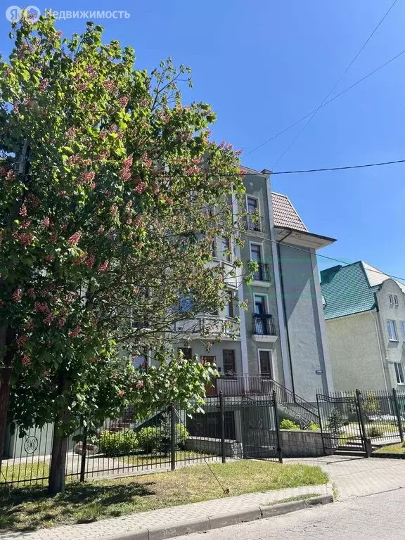 3-комнатная квартира: Калининград, улица Энгельса, 7А (115 м) - Фото 1