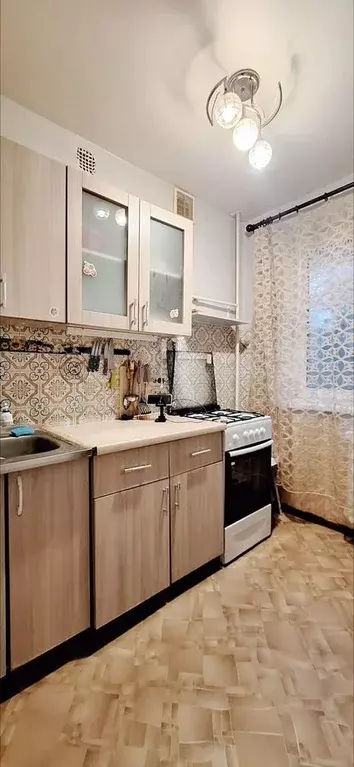 2-к. квартира, 63 м, 4/5 эт. - Фото 0
