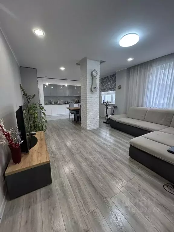 3-к кв. Самарская область, Самара просп. Карла Маркса, 196 (92.0 м) - Фото 0