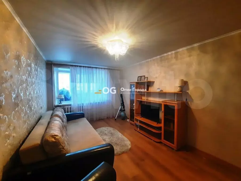 2-к. квартира, 60 м, 2/10 эт. - Фото 0