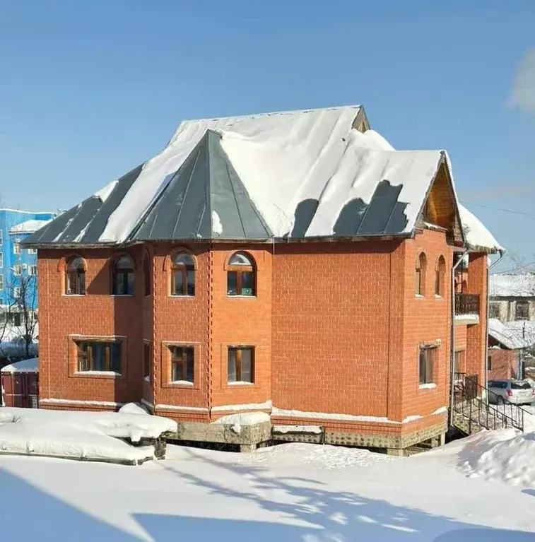 Дом в Саха (Якутия), Якутск ул. Кальвица, 26/3 (333 м) - Фото 1