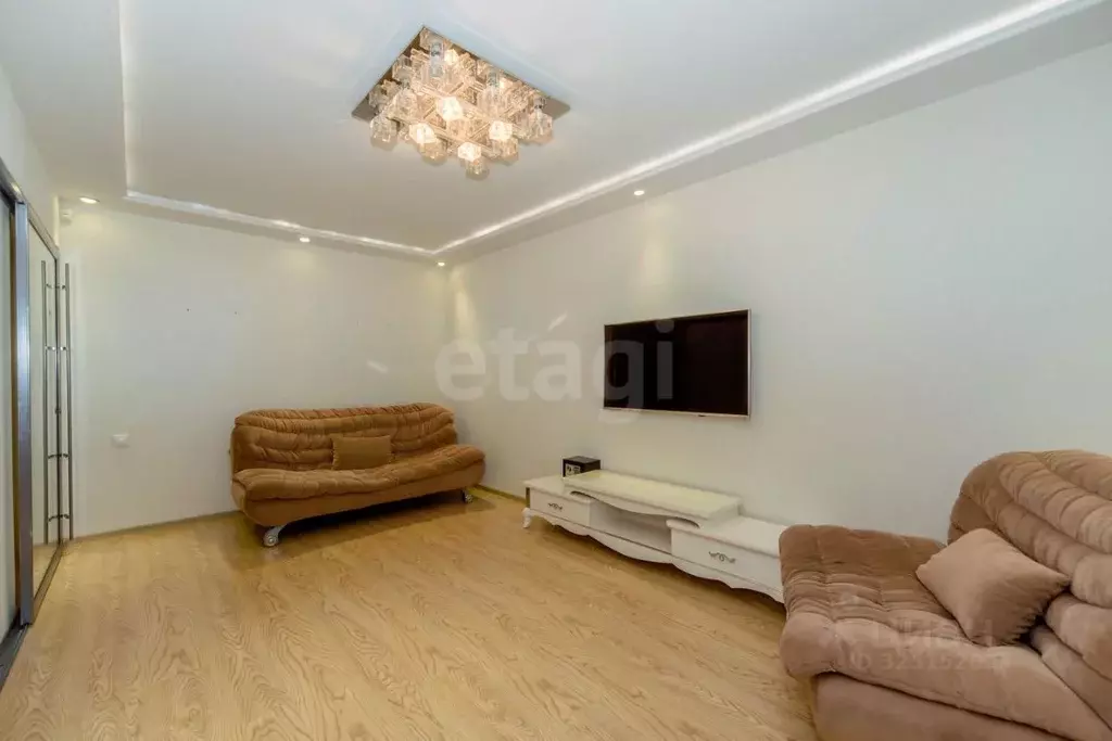 3-к кв. Алтайский край, Бийск ул. Льнокомбинат, 11/1 (80.2 м) - Фото 0