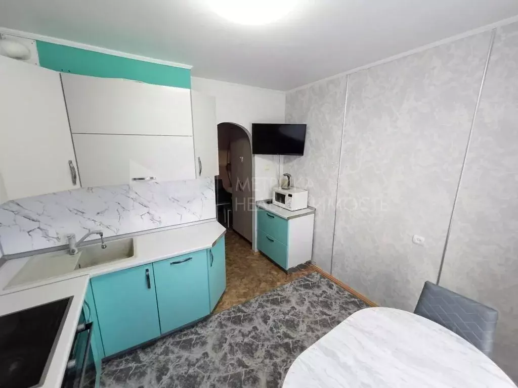 3-к кв. Тюменская область, Тюмень ул. Республики, 223 (89.0 м) - Фото 1