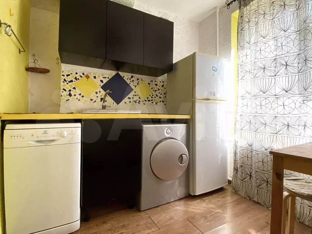 1-к. квартира, 32 м, 2/5 эт. - Фото 0