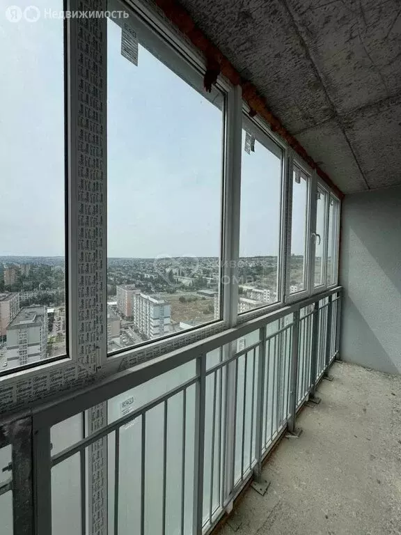 1-комнатная квартира: Волгоград, улица Гаря Хохолова, 4 (41 м) - Фото 0