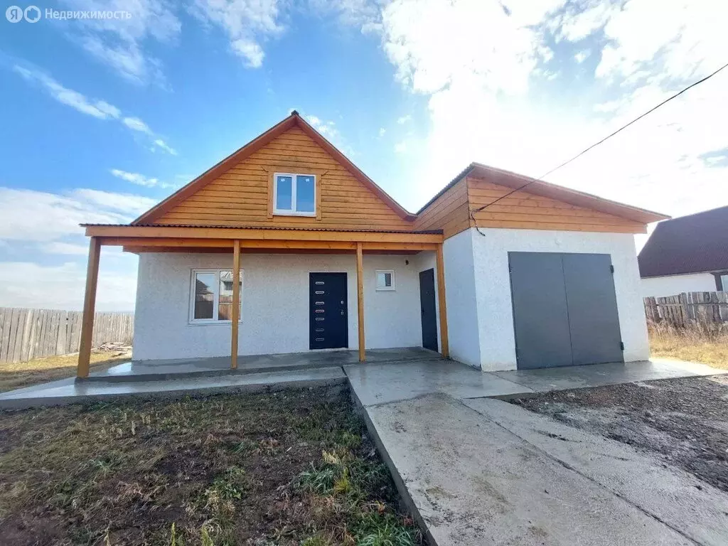 Дом в Урик, Урожайная улица (180 м) - Фото 1