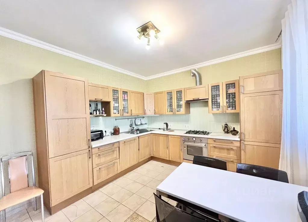 3-к кв. Татарстан, Казань ул. Гарифа Ахунова, 10 (111.0 м) - Фото 1