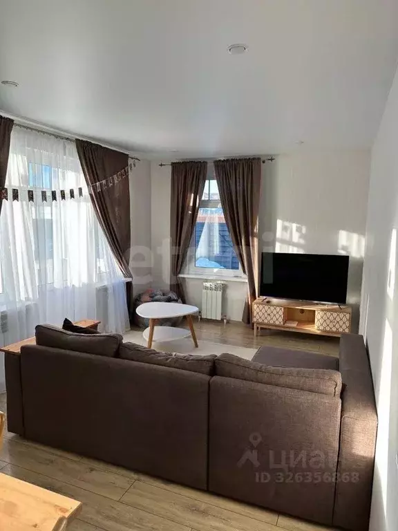 Дом в Ленинградская область, Гатчинский муниципальный округ, д. Нижняя ... - Фото 1