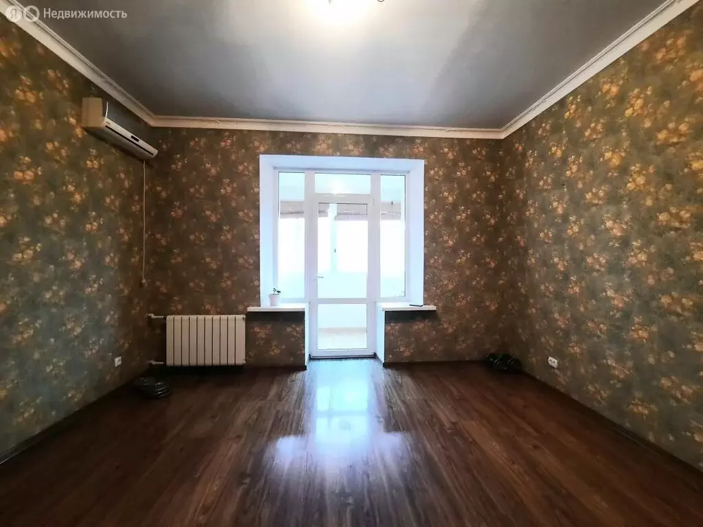 2-комнатная квартира: Каменск-Шахтинский, улица Ворошилова, 6 (57.9 м) - Фото 0
