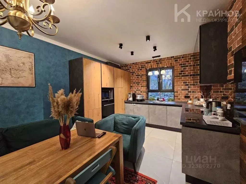 2-к кв. Воронежская область, Воронеж ул. Короленко, 5 (72.3 м) - Фото 2