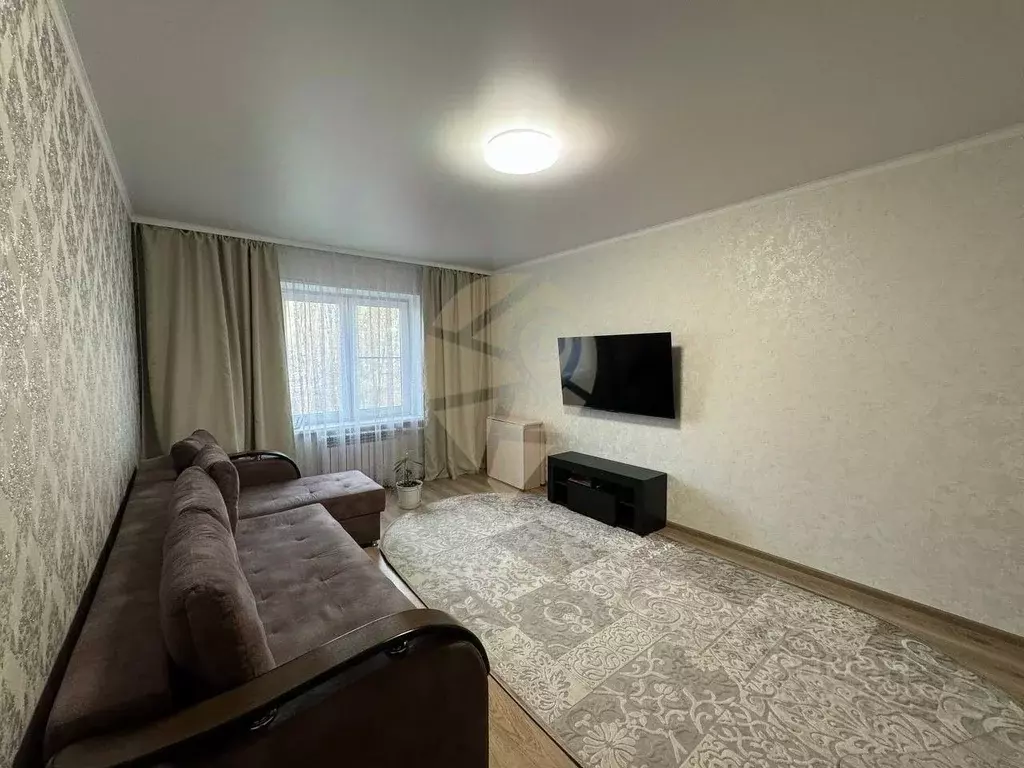 1-к кв. Белгородская область, Старый Оскол Макаренко мкр, 15 (38.0 м) - Фото 1