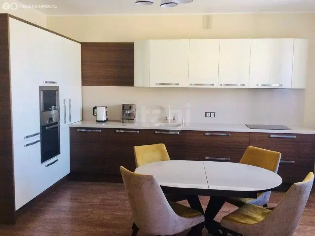 3-комнатная квартира: Тюмень, улица Немцова, 4 (99.5 м) - Фото 1