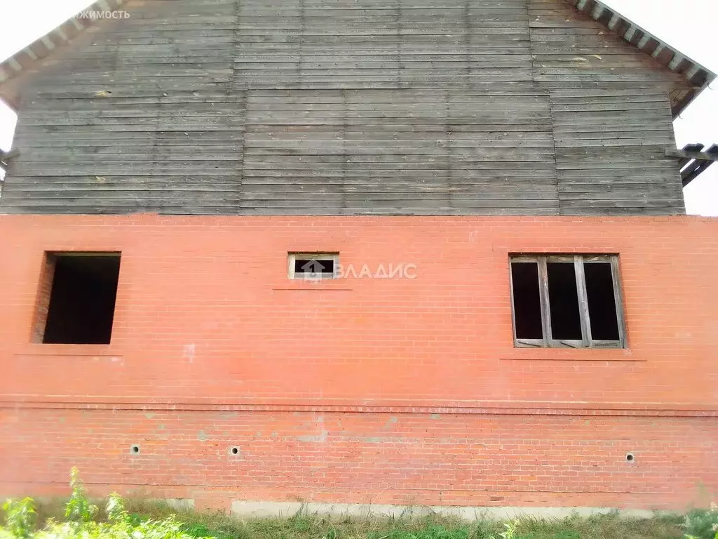 Дом в Ловцы, улица Труда, 30 (200 м) - Фото 2