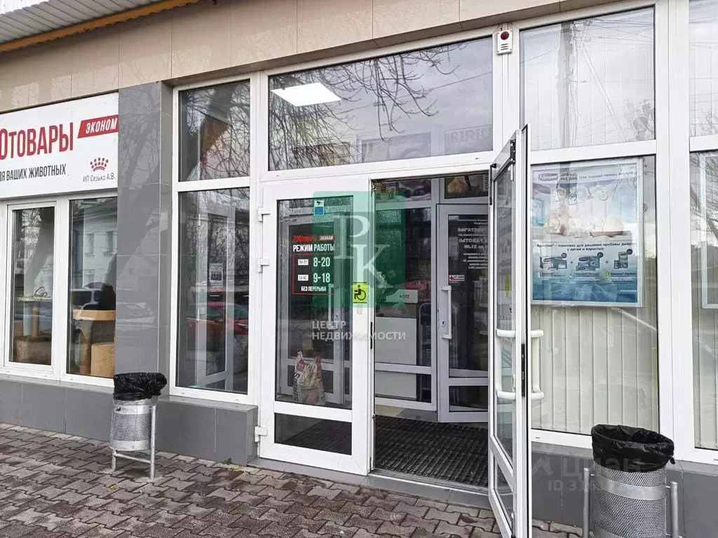 Торговая площадь в Севастополь ул. Николая Островского, 71 (110 м) - Фото 1