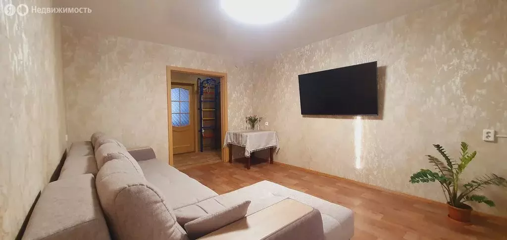 3-комнатная квартира: Челябинск, Дербентская улица, 46 (62.3 м) - Фото 1