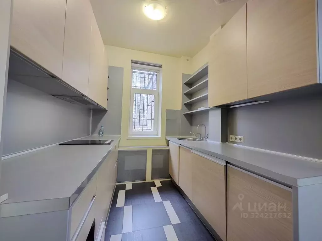 Помещение свободного назначения в Москва Шуваловский жилой комплекс ... - Фото 1