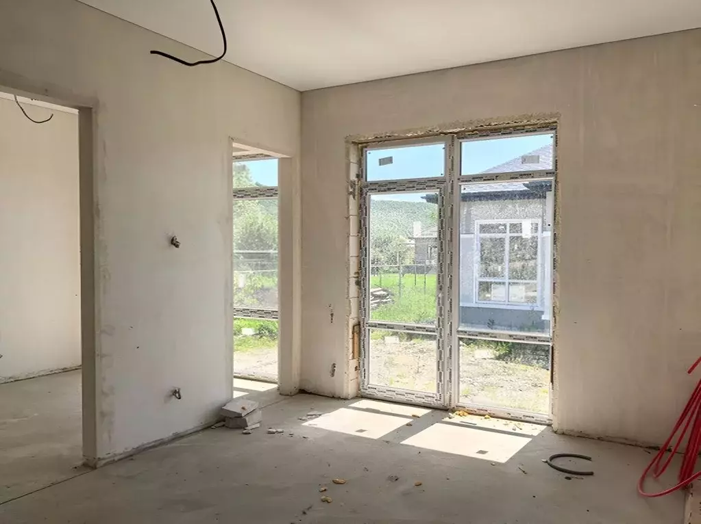 Дом в Адыгея, Майкопский район, Краснооктябрьское с/пос, пос. ... - Фото 1