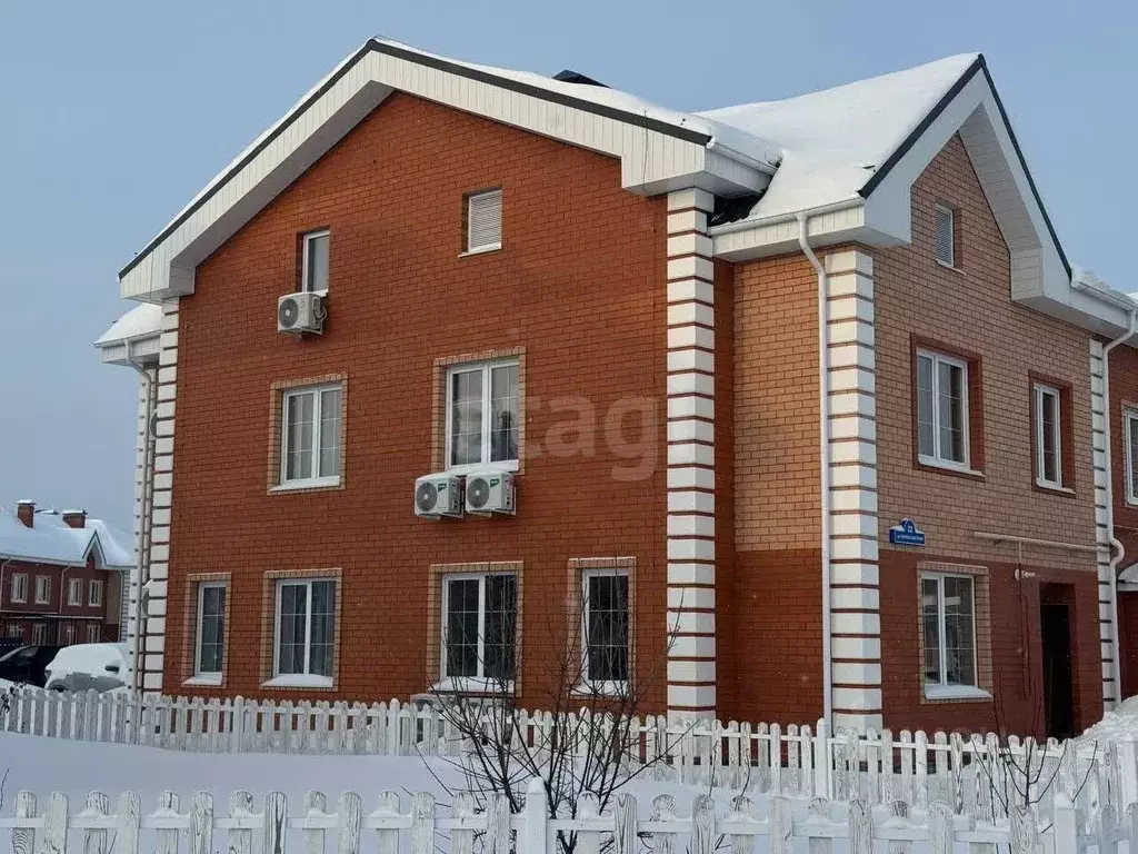 Таунхаус в Тюменская область, Тюмень ул. Бориса Быстрых (92 м) - Фото 1