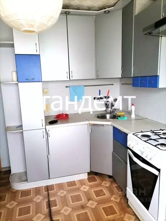 3-к кв. Омская область, Омск Заозерная ул., 36/3 (69.0 м) - Фото 0