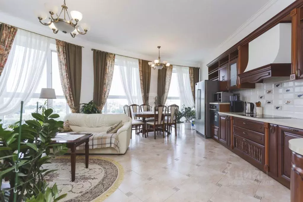 3-к кв. Башкортостан, Уфа ул. Сун-Ят-Сена, 7 (81.4 м) - Фото 1