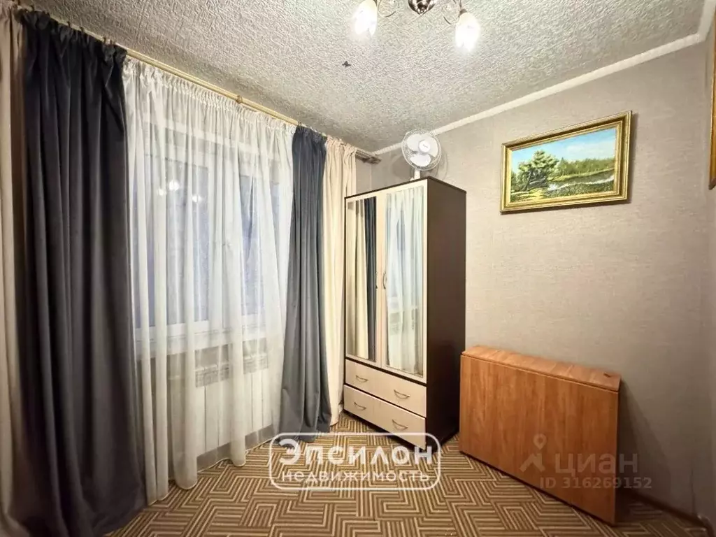 3-к кв. Курская область, Курск Хуторская ул., 1 (59.9 м) - Фото 0