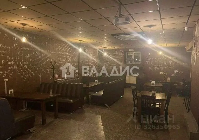 Помещение свободного назначения в Алтайский край, Бийск Коммунарский ... - Фото 1