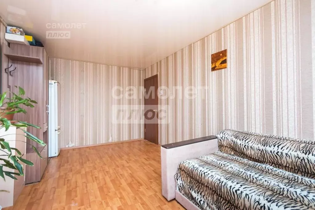 3-к кв. Башкортостан, Уфа Интернациональная ул., 187/2 (57.1 м) - Фото 1