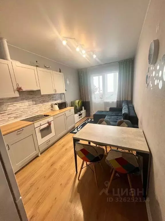 3-к кв. Московская область, Солнечногорск городской округ, Голубое пгт ... - Фото 1