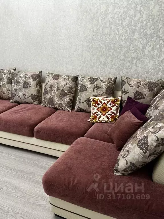 2-к кв. Дагестан, Каспийск ул. Каспийская, 8 (80.0 м) - Фото 1