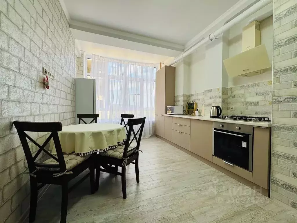 2-к кв. Ставропольский край, Ессентуки ул. Пушкина, 8А (65.0 м) - Фото 0