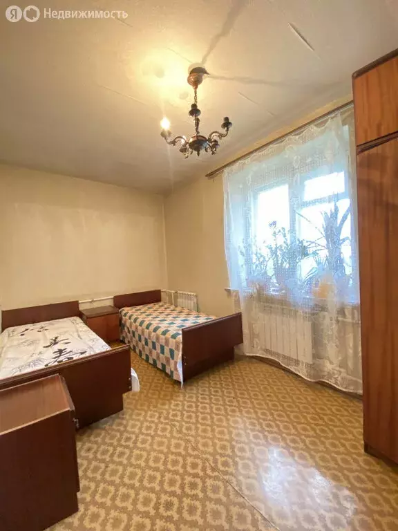 3-комнатная квартира: Казань, улица Шаляпина, 45 (51 м) - Фото 1