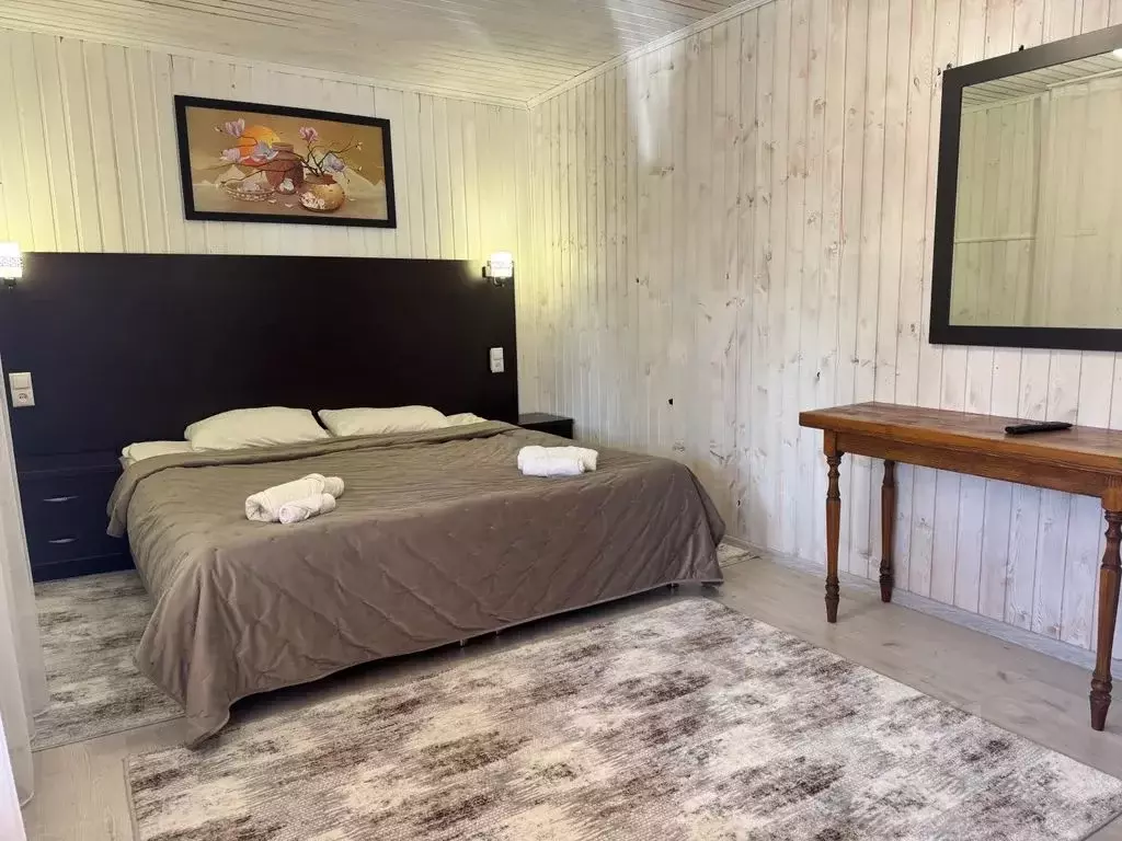 Дом в Карачаево-Черкесия, Зеленчукский район, с. Архыз  (65 м) - Фото 1