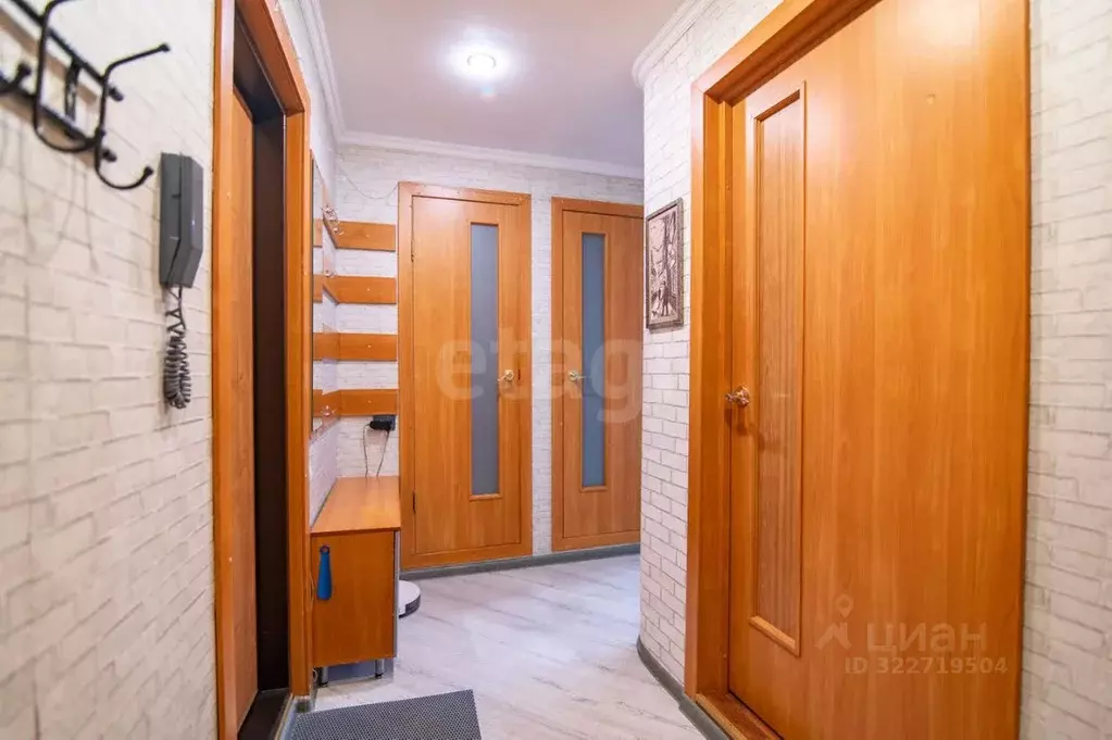 2-к кв. Алтайский край, Барнаул ул. Энтузиастов, 19 (44.1 м) - Фото 0