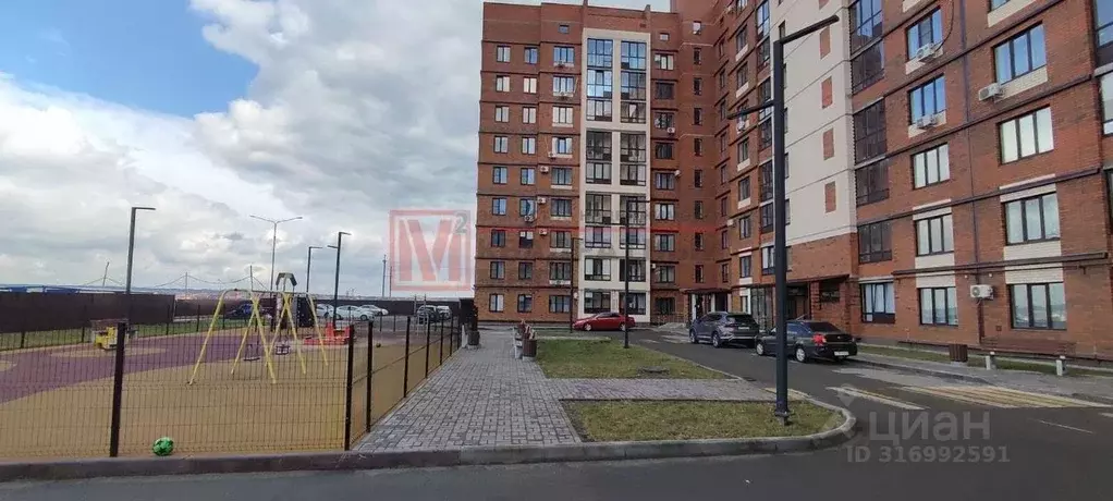 2-к кв. Белгородская область, Старый Оскол Центральный мкр, 4А (55.84 ... - Фото 0