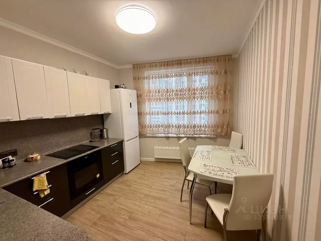 2-к кв. Московская область, Красногорск ул. Липовой Рощи, 1к1 (62.0 м) - Фото 0