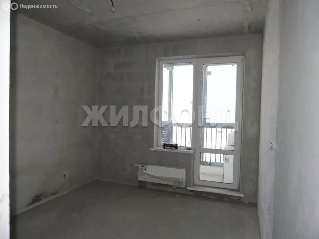 4-комнатная квартира: Новосибирск, Тайгинская улица, 37 (76.1 м) - Фото 1