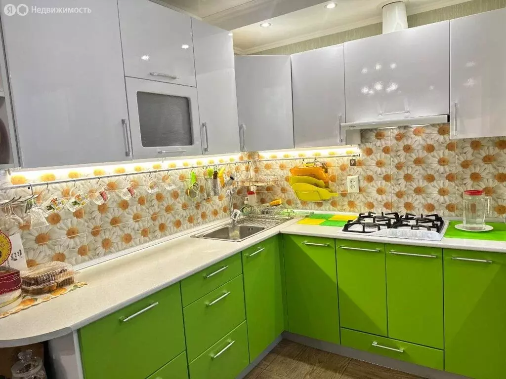 2-комнатная квартира: Пятигорск, проспект 40 лет Октября, 28к2 (53 м) - Фото 1