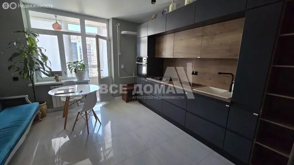 2-комнатная квартира: Ставрополь, улица Николая Голодникова, 4к3 (67 ... - Фото 2