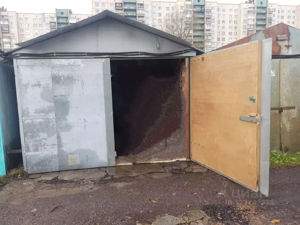 Гараж в Санкт-Петербург ул. Коммуны, 10 (18 м) - Фото 1