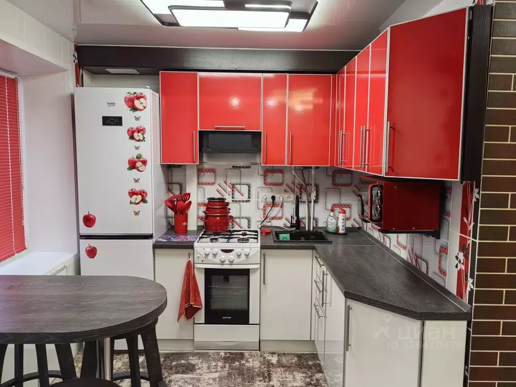 3-к кв. Тульская область, Новомосковск Комсомольская ул., 3 (58.0 м) - Фото 1