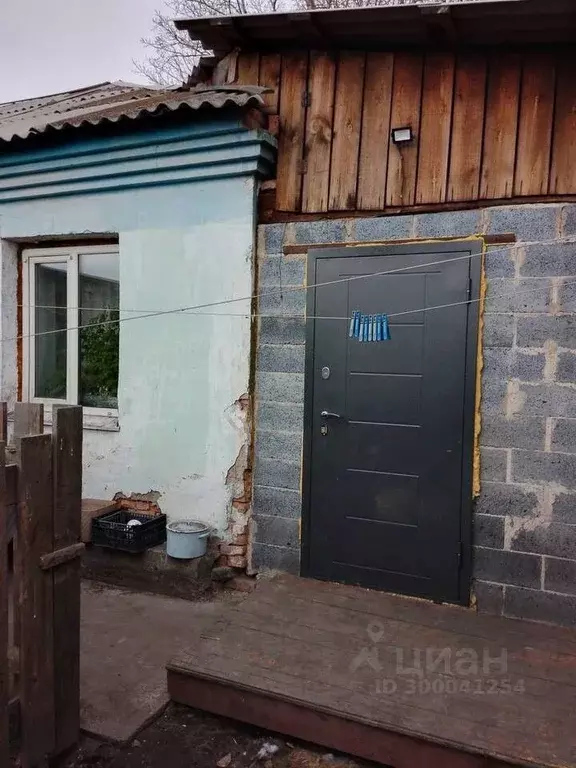 3-к кв. Хакасия, Черногорск Коммунистическая ул., 7 (90.0 м) - Фото 0